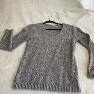 Women’s grey sweater